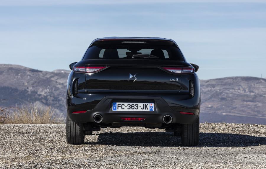  DS 3 Crossback La Premiere 2019 года  (WW) (фото 13 из 31)